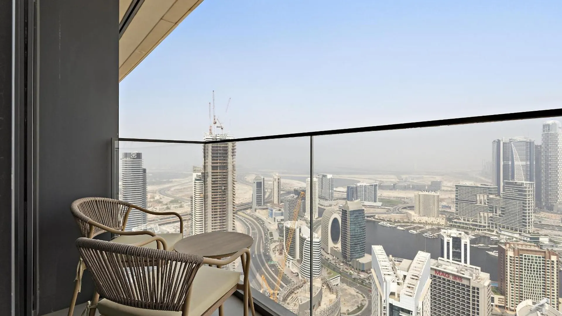 Apartment Vayk - Stylish 1 Bd In Downtown , Near Dubai Mall United Arab Emirates